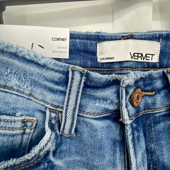 Vervet Jeans Cortney Stretch Mom Denim Shorts for Women - Picture 5 of 6